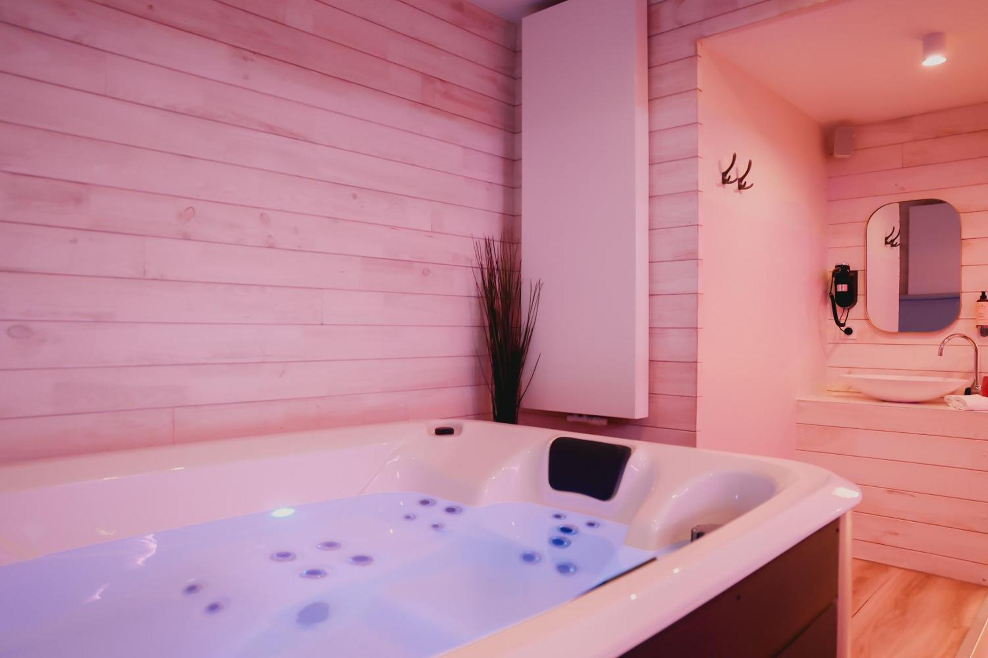 Love hotel Mademoiselle *